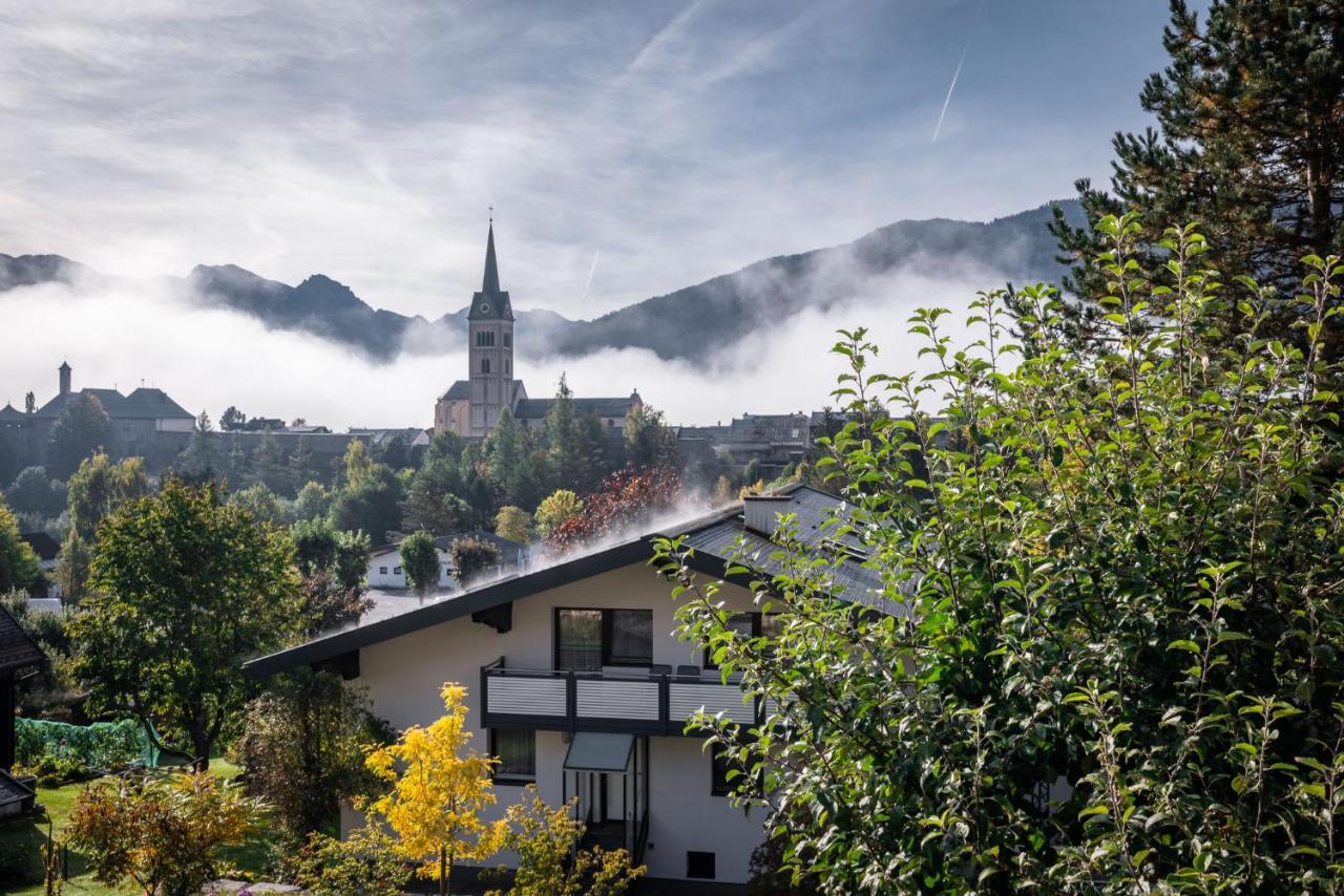 Appartementhaus Winter ราดชตัดท์ ภายนอก รูปภาพ